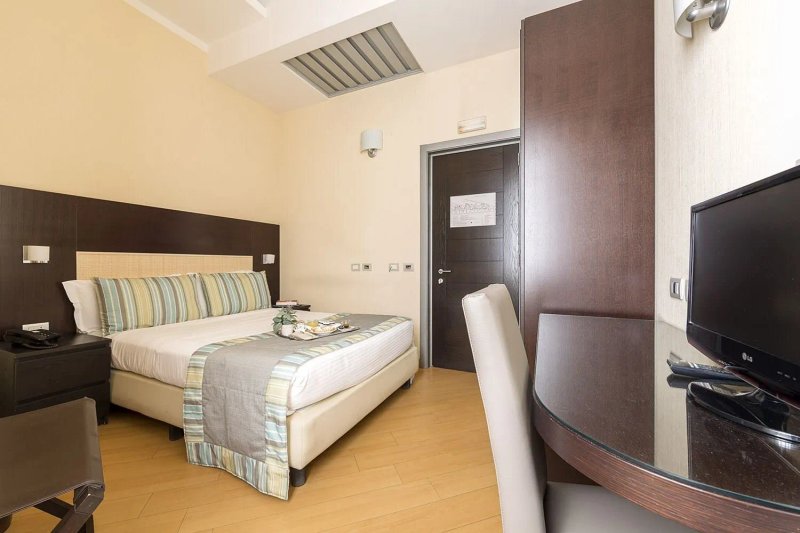 Hotel Naples
