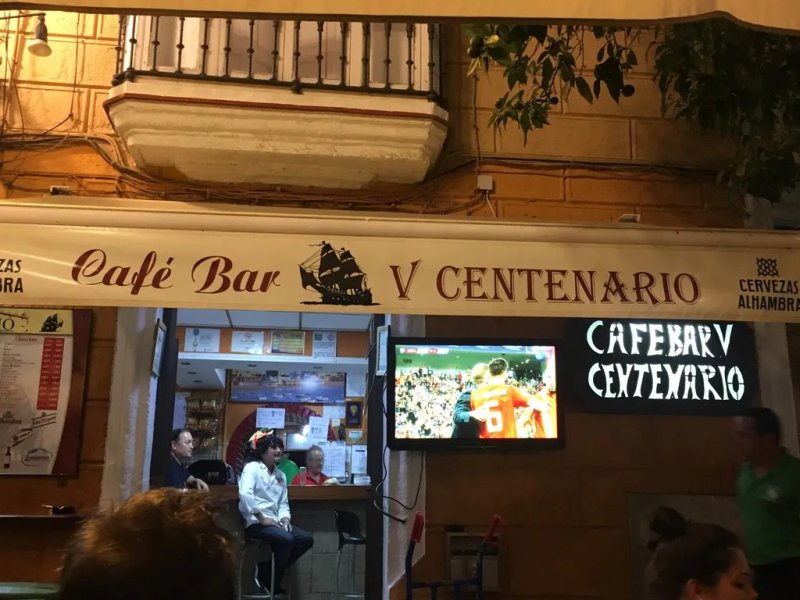 Cafe Bar V centenario