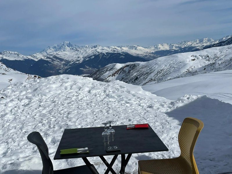Les Deux Mazots