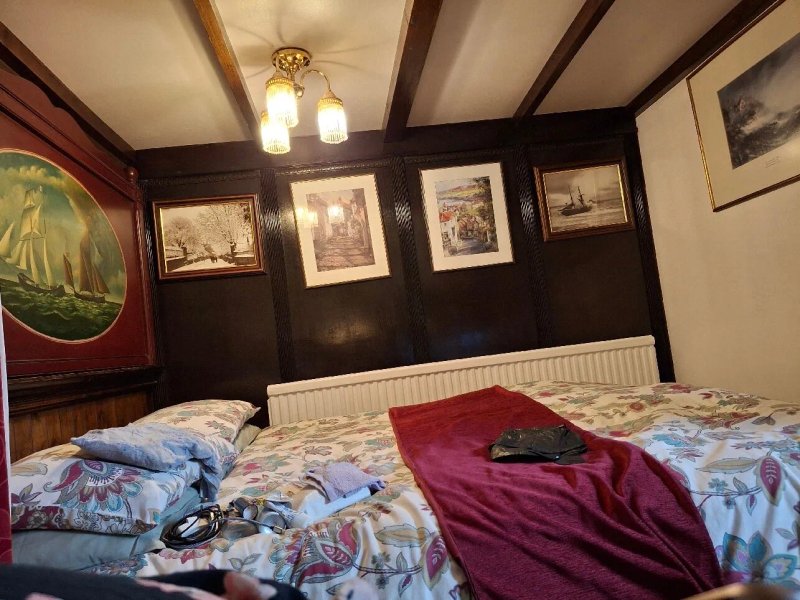 White Owl Guest House + Holiday Apartments