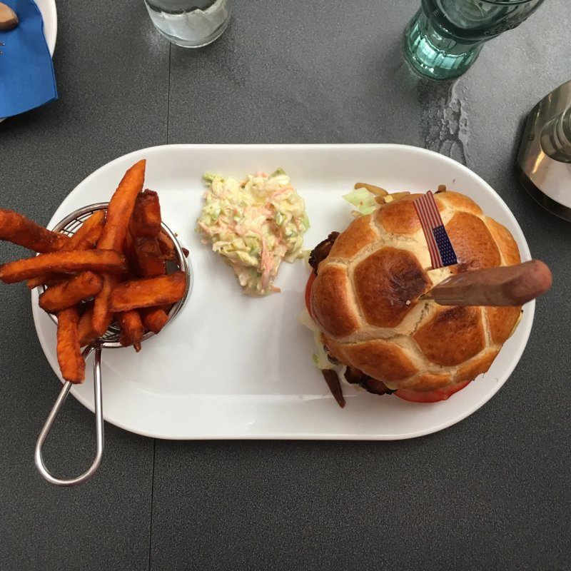 American Burger & Steak House