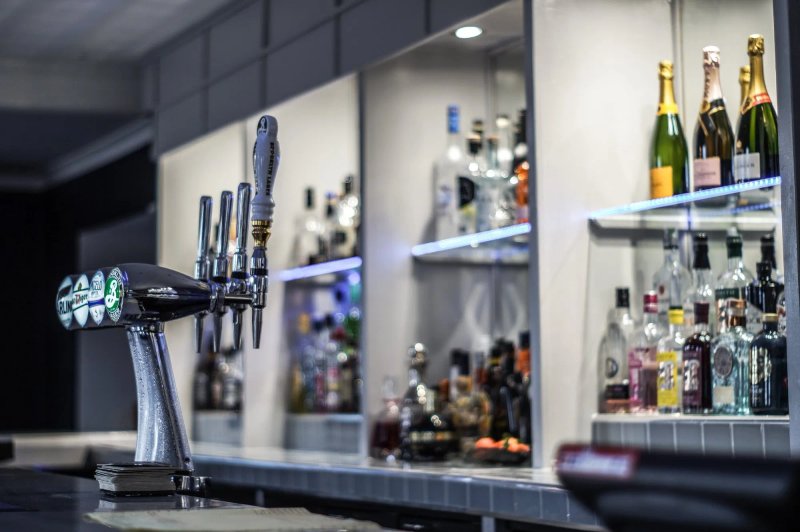 Quayside Hotel & Bar