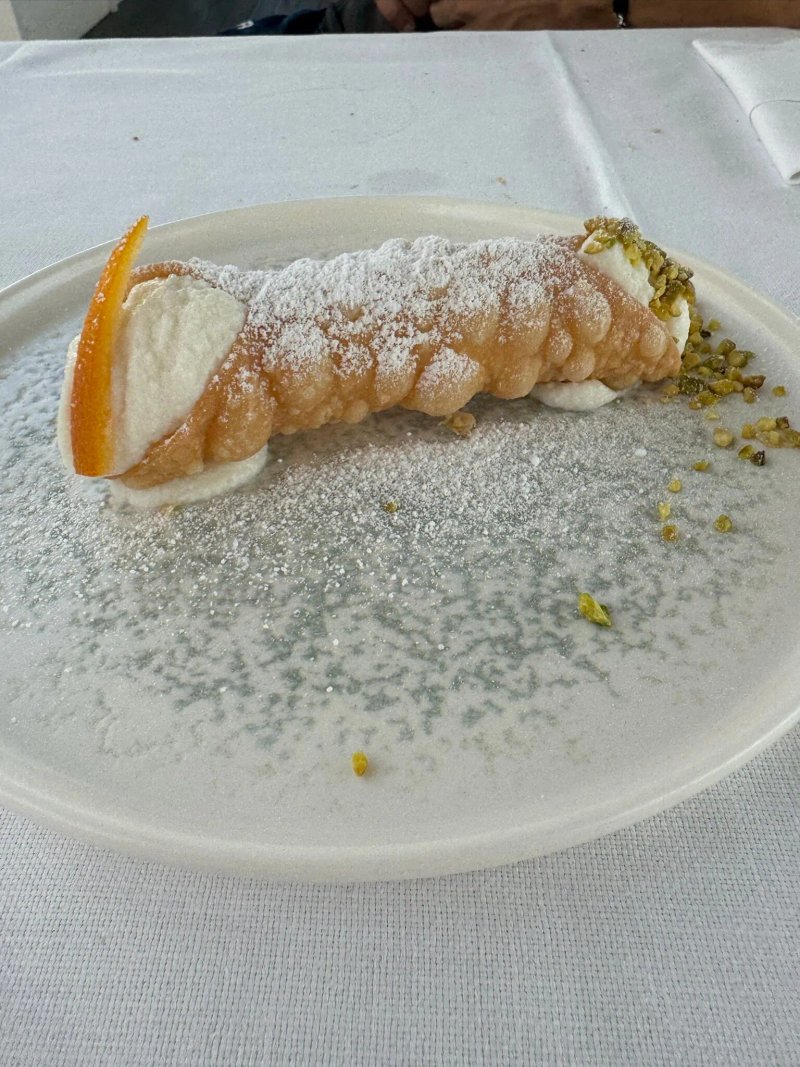 Luna Restaurant