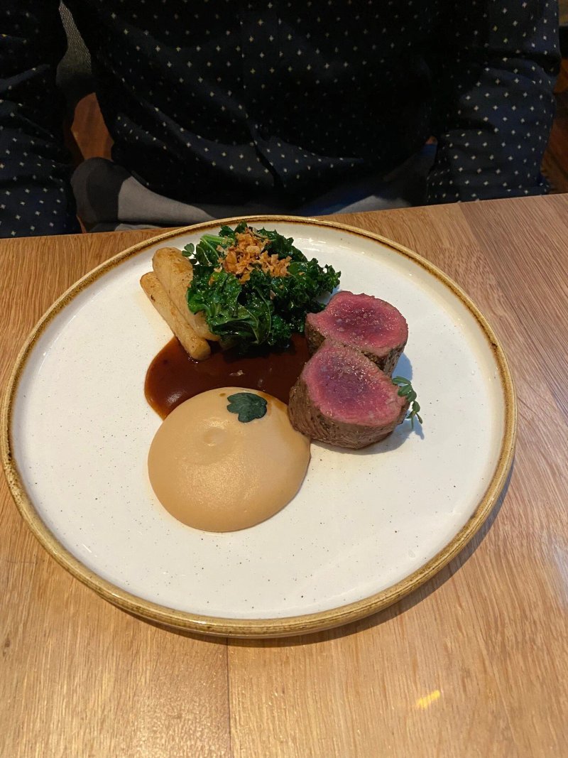 Vinograf Restaurant & Wine Bar