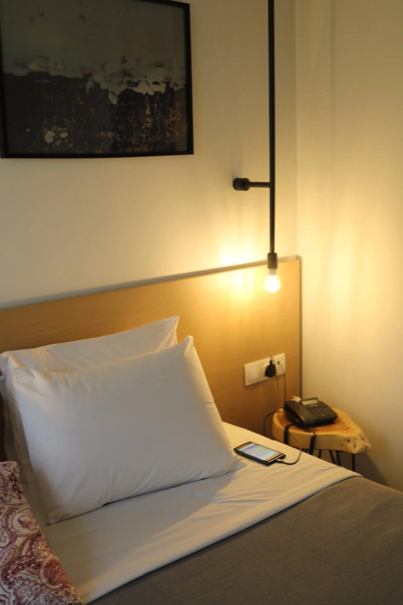White Luxury Rooms