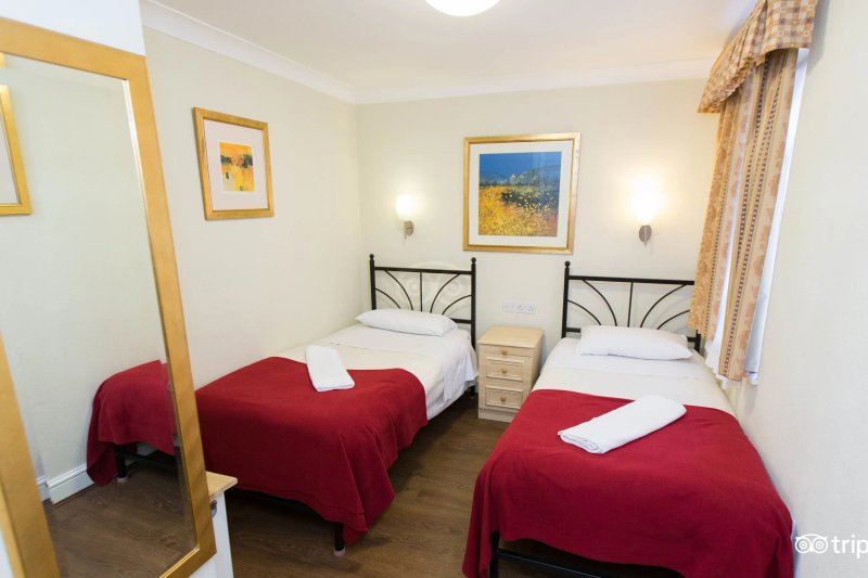 Fairway Hotel