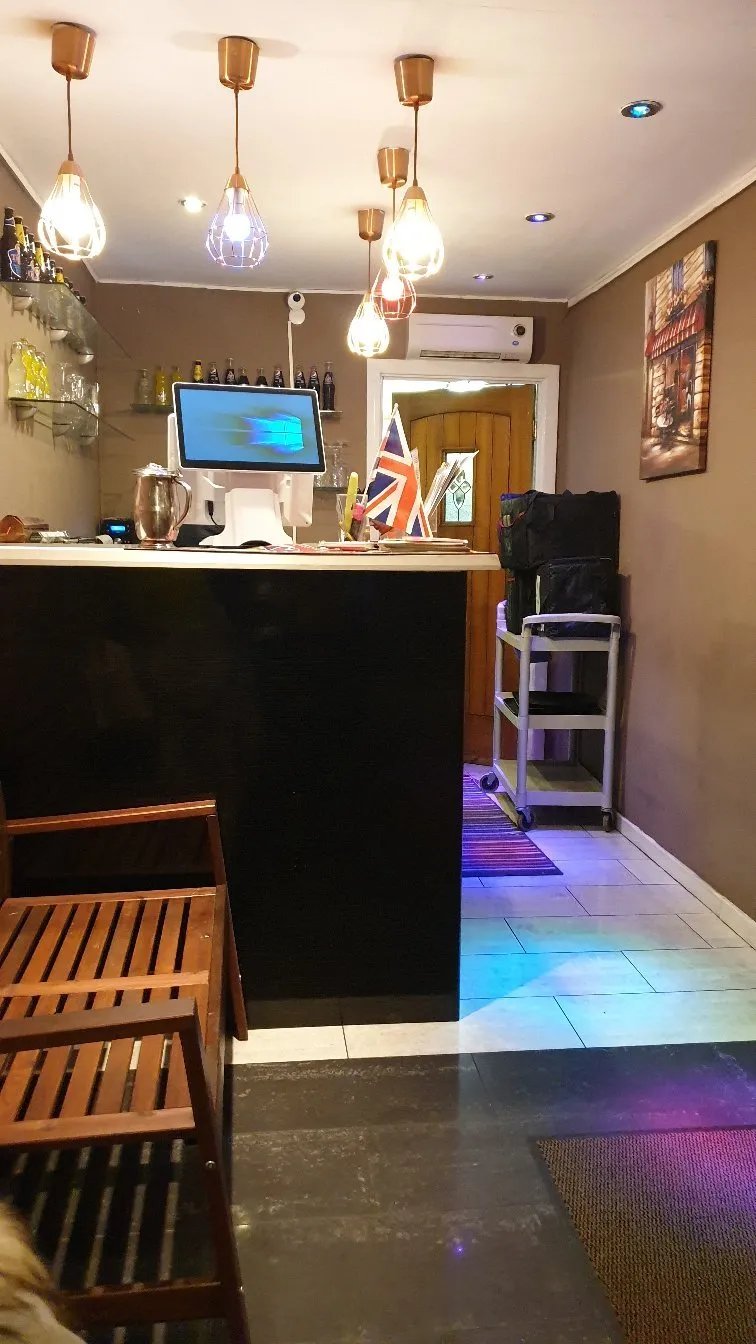 Mumbai To London Cafe