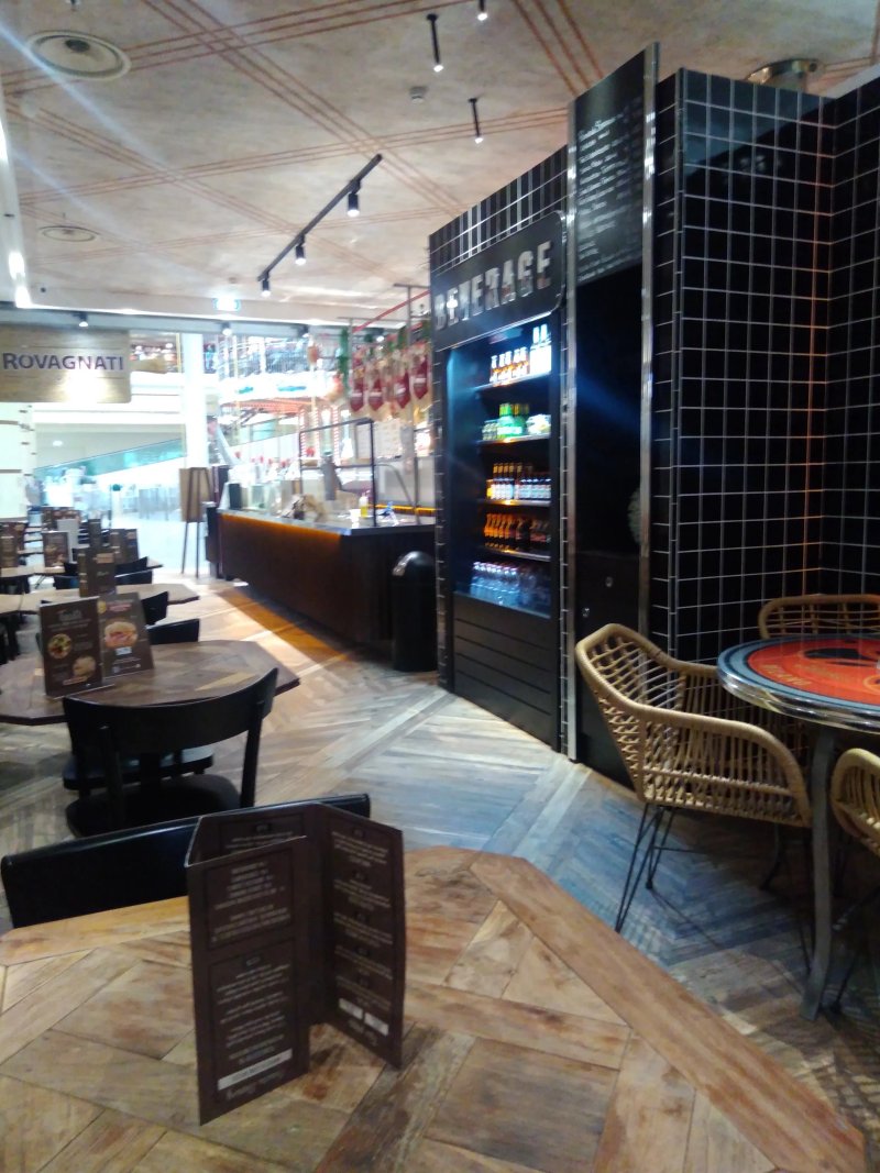 Rovagnati Officina del Gusto - Busnago