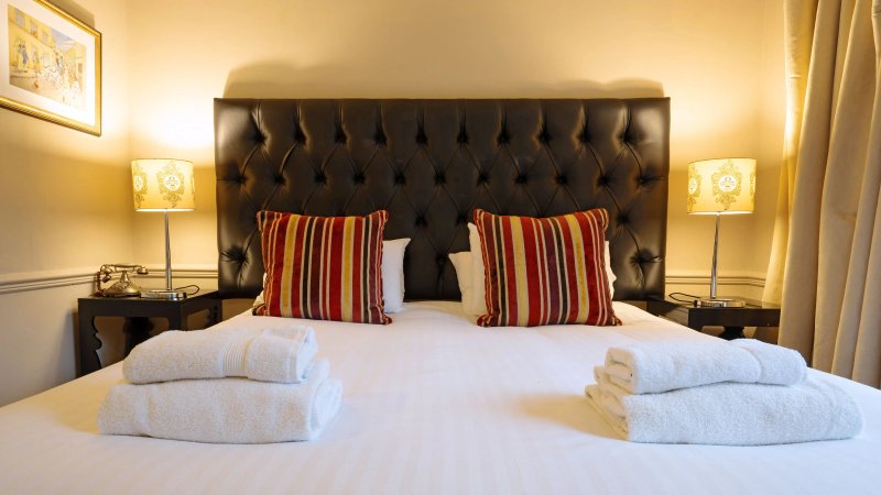 Hollin House Hotel & Restaurant