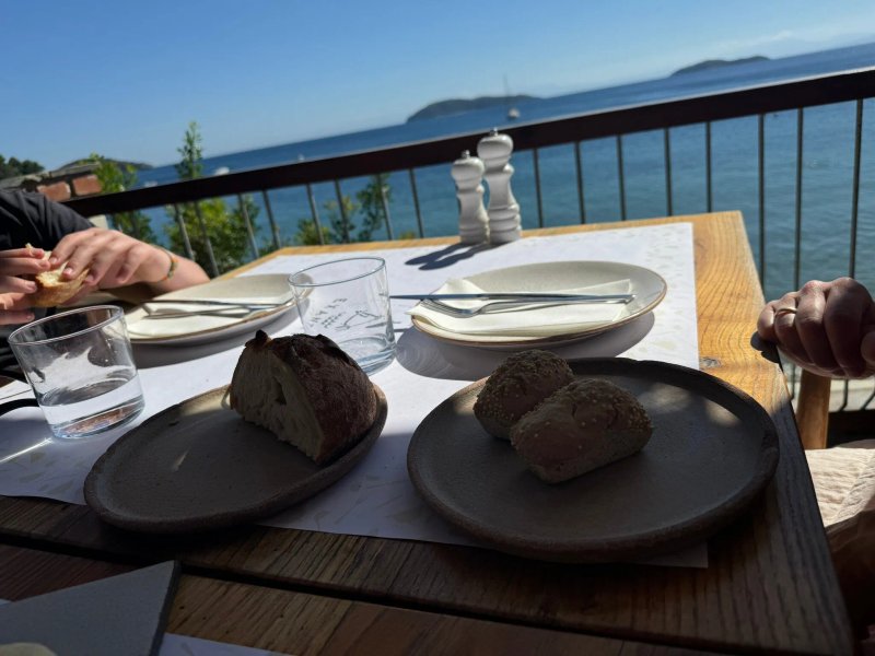 Exantas Bar Restaurant