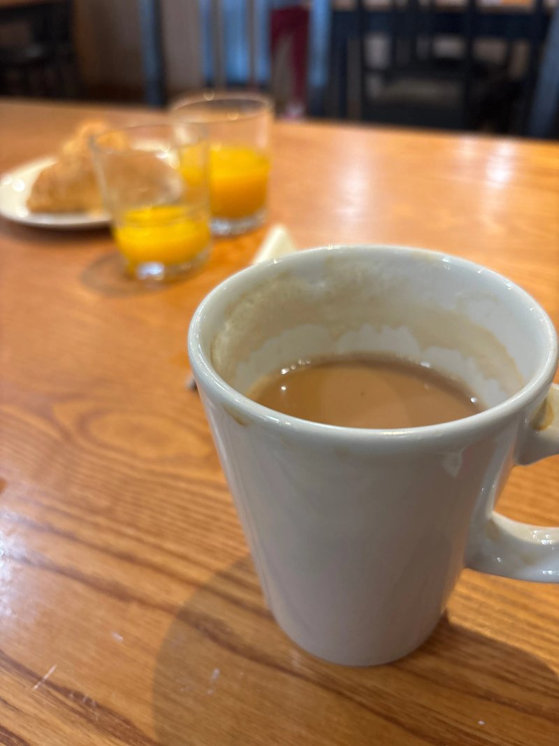 Premier Inn London Heathrow Airport T2 & T3 (bath Road) Hotel