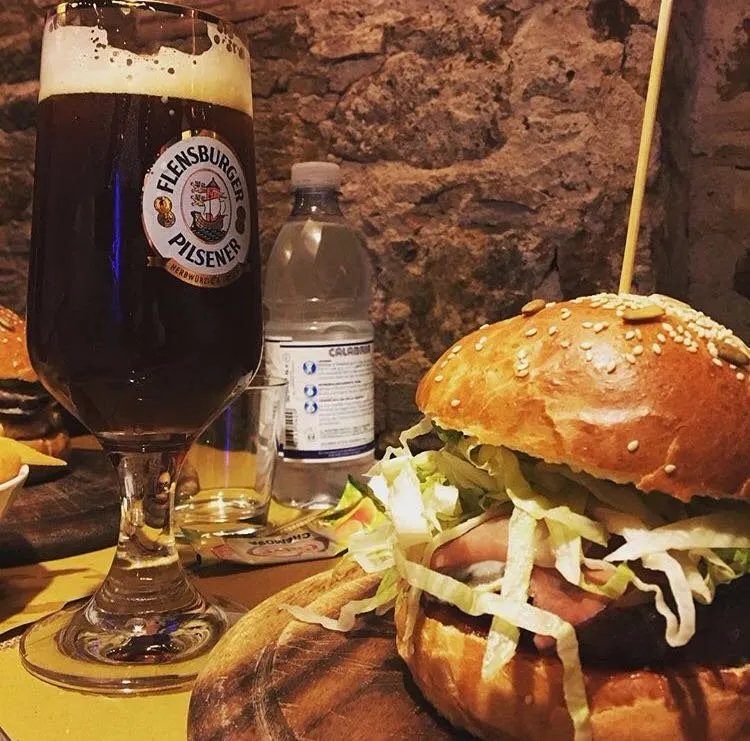 Stonehenge Pub Filadelfia