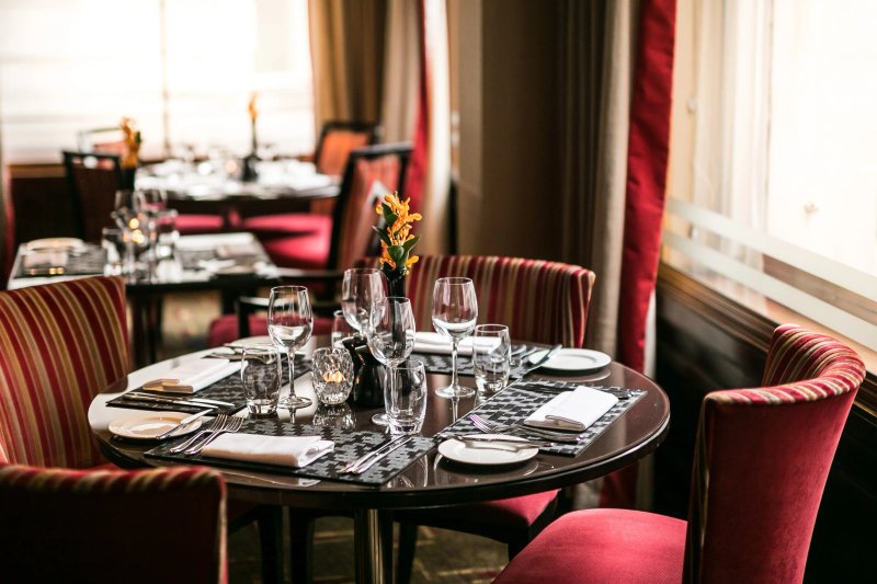 Mayfair Lounge & Grill At The Cavendish London