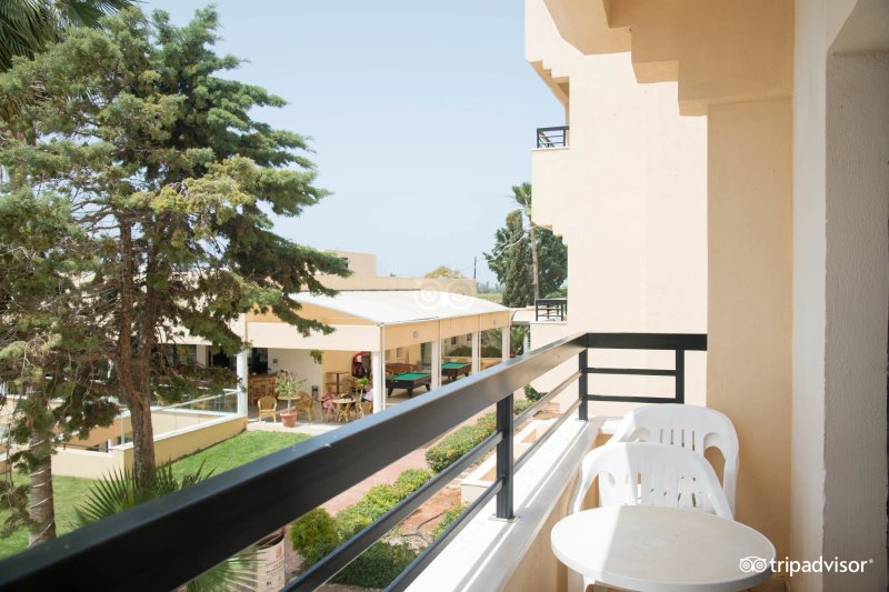 Panareti Coral Bay Resort