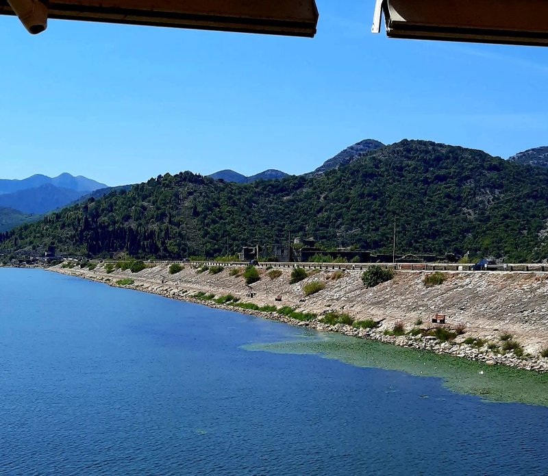 Restoran Jezero