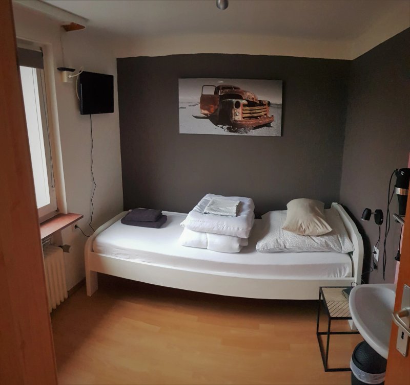 Roastineer Hotel