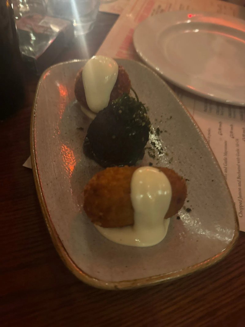Las Ramblas Wine & Tapas