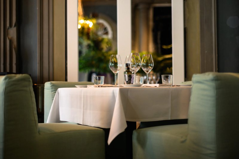 Razzia Restaurant & Bar