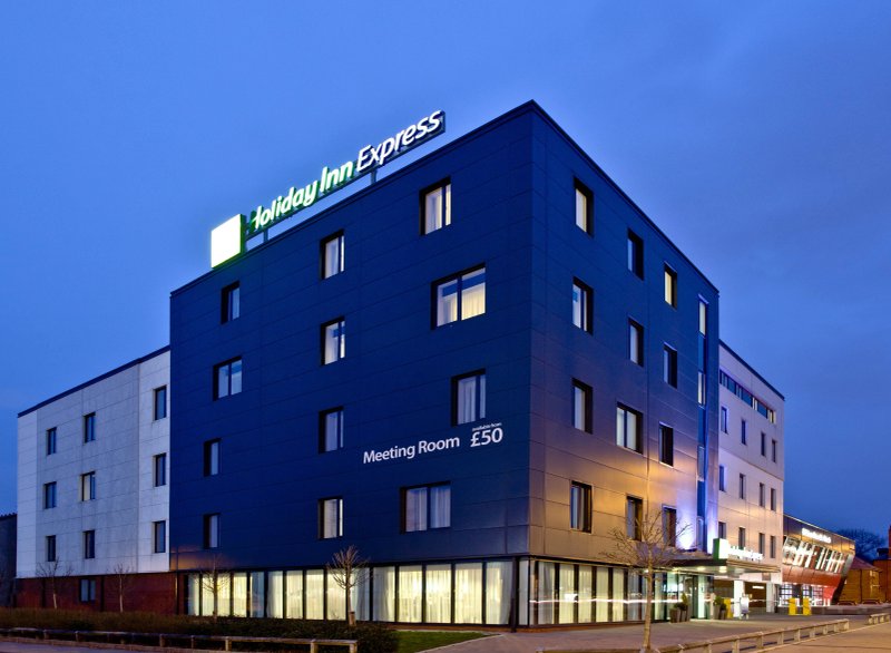 Holiday Inn Express Birmingham - South A45, an IHG hotel