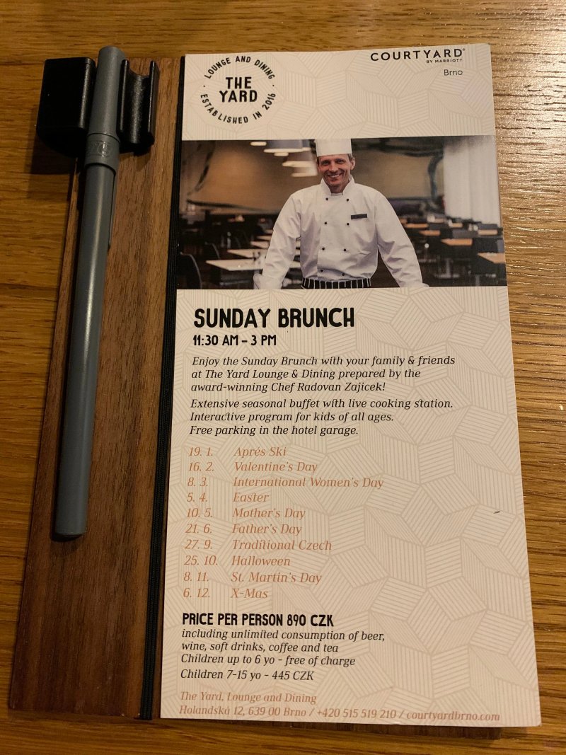 The Yard Lounge & Dining