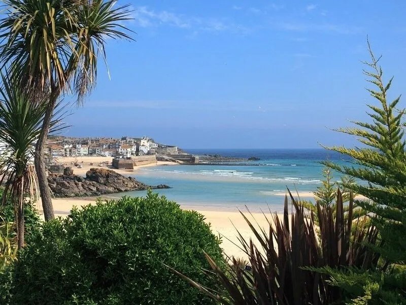 BREAKERS POINT, family friendly in St Ives