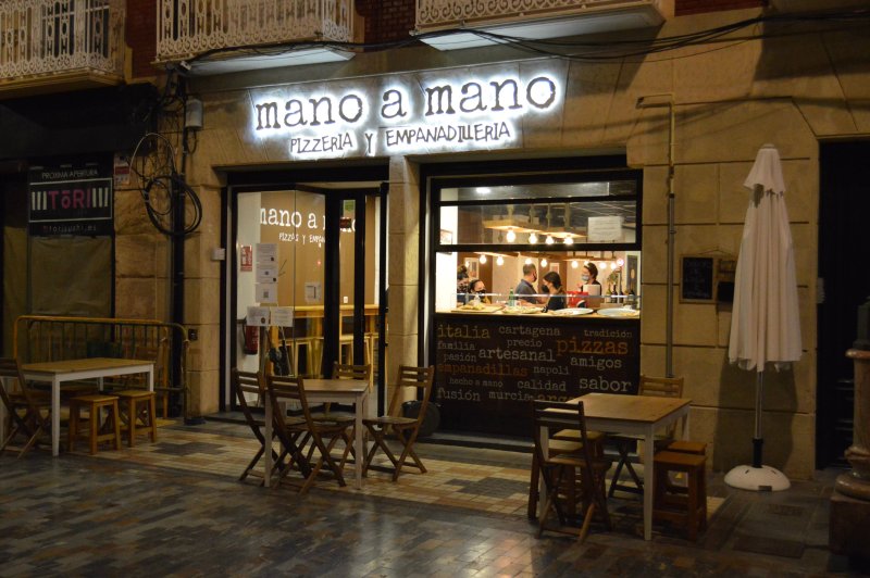 Mano a Mano Cartagena - Pizzeria y empanadilleria