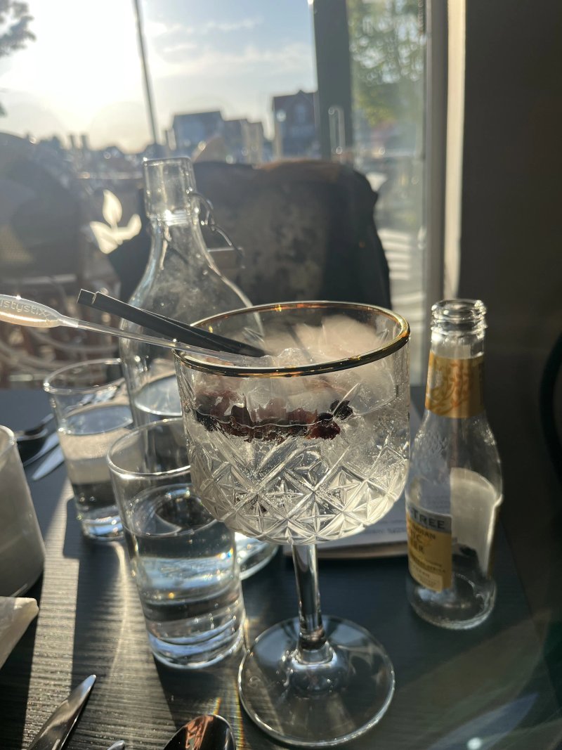 Laziza Indian Bar & Restaurant