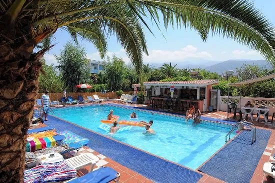 Primavera Beach Studios & Apartments