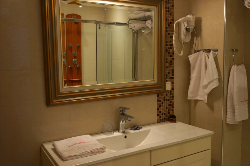 Athens Family Apartments