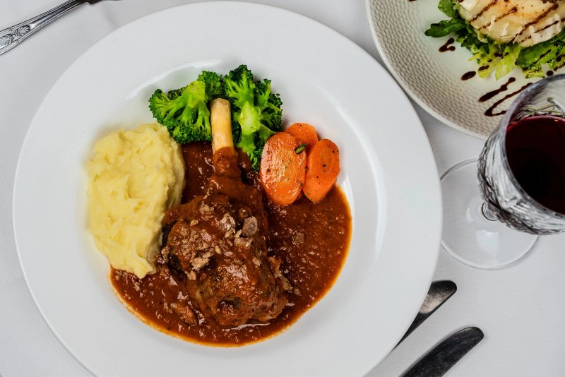 Le Bistro Savoir Faire