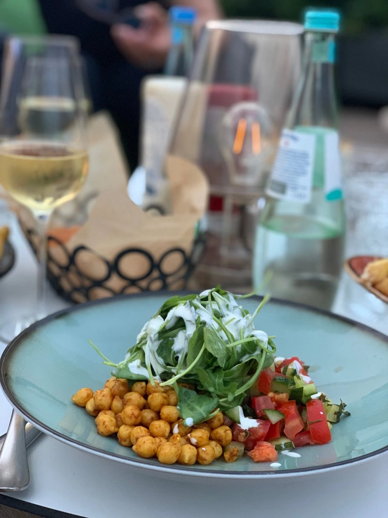Hi, Charles. Bar und Restaurant