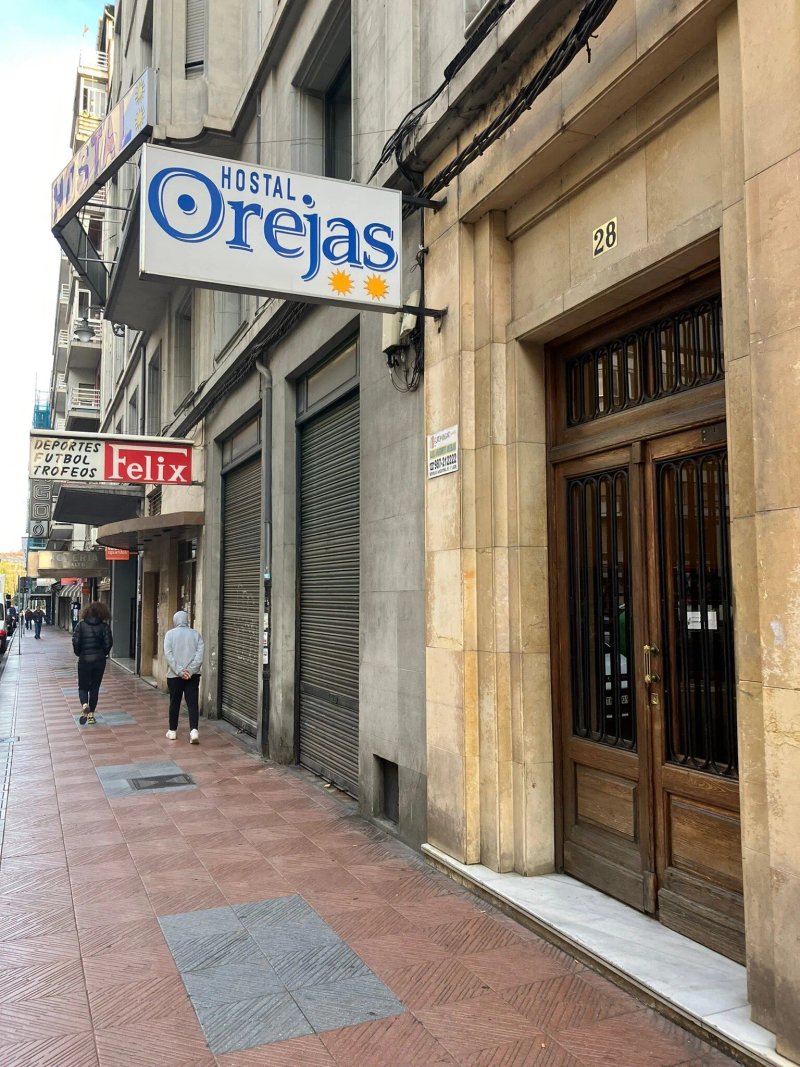 Orejas Hostal