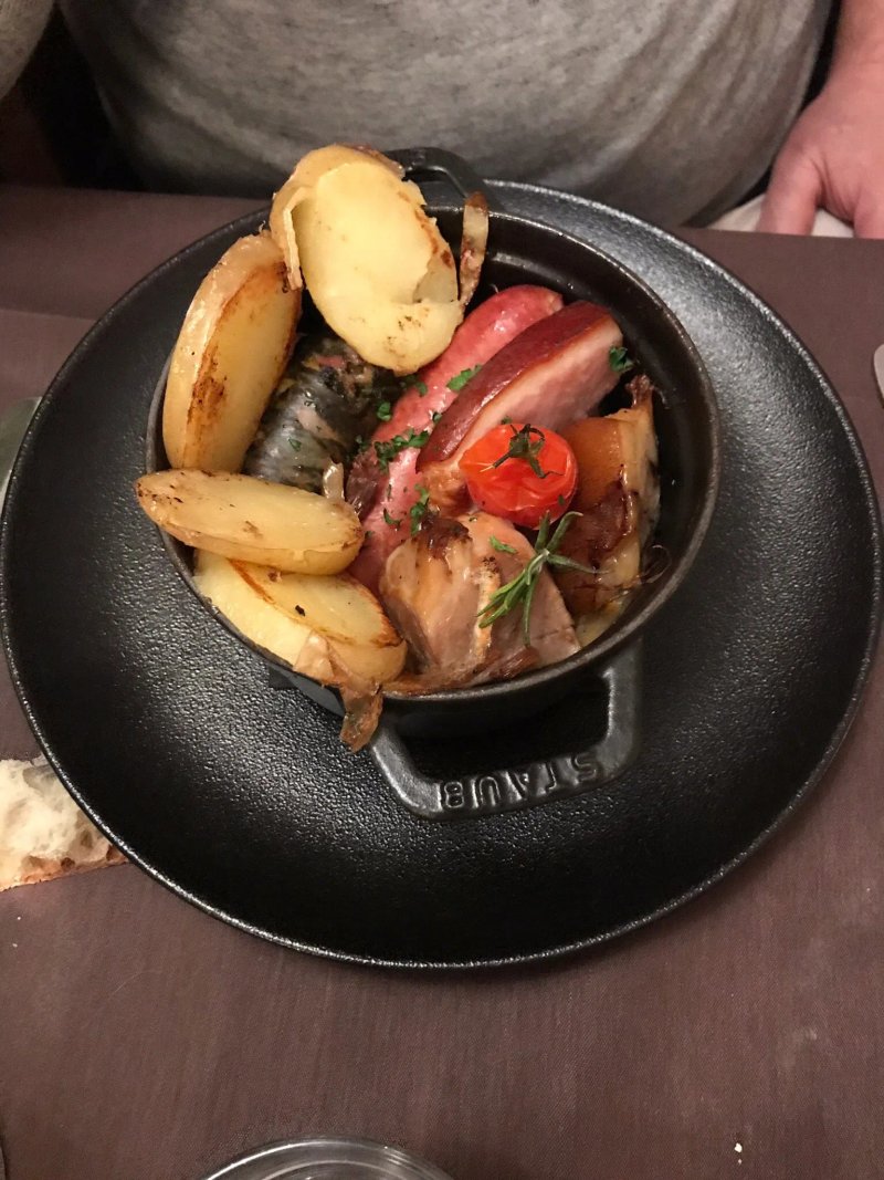 Le Bistro