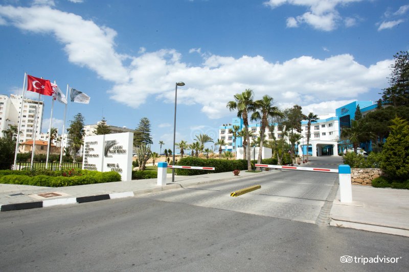 Arkin Palm Beach Hotel