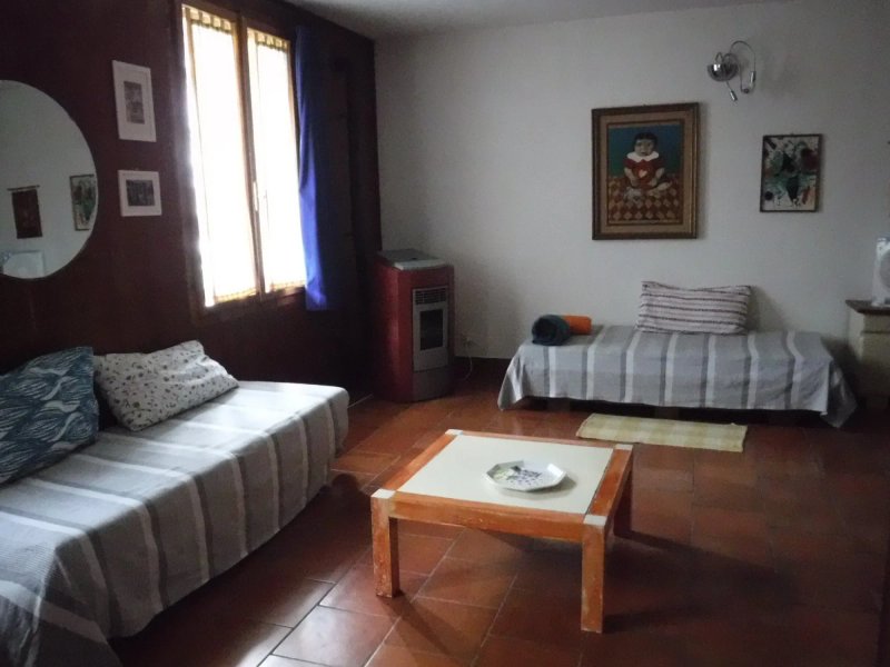 Stasion di Pueste