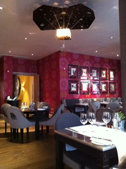 Brumus Bar & Restaurant