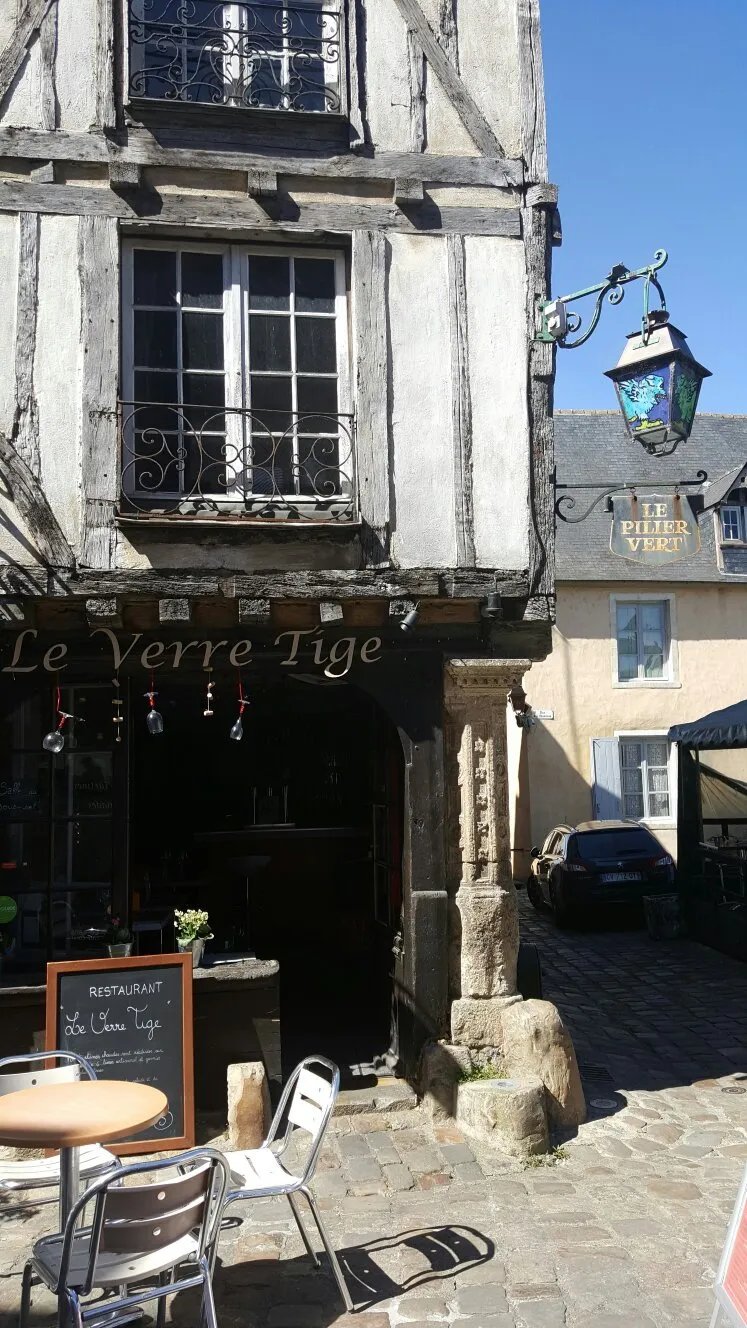 Le Verre Tige