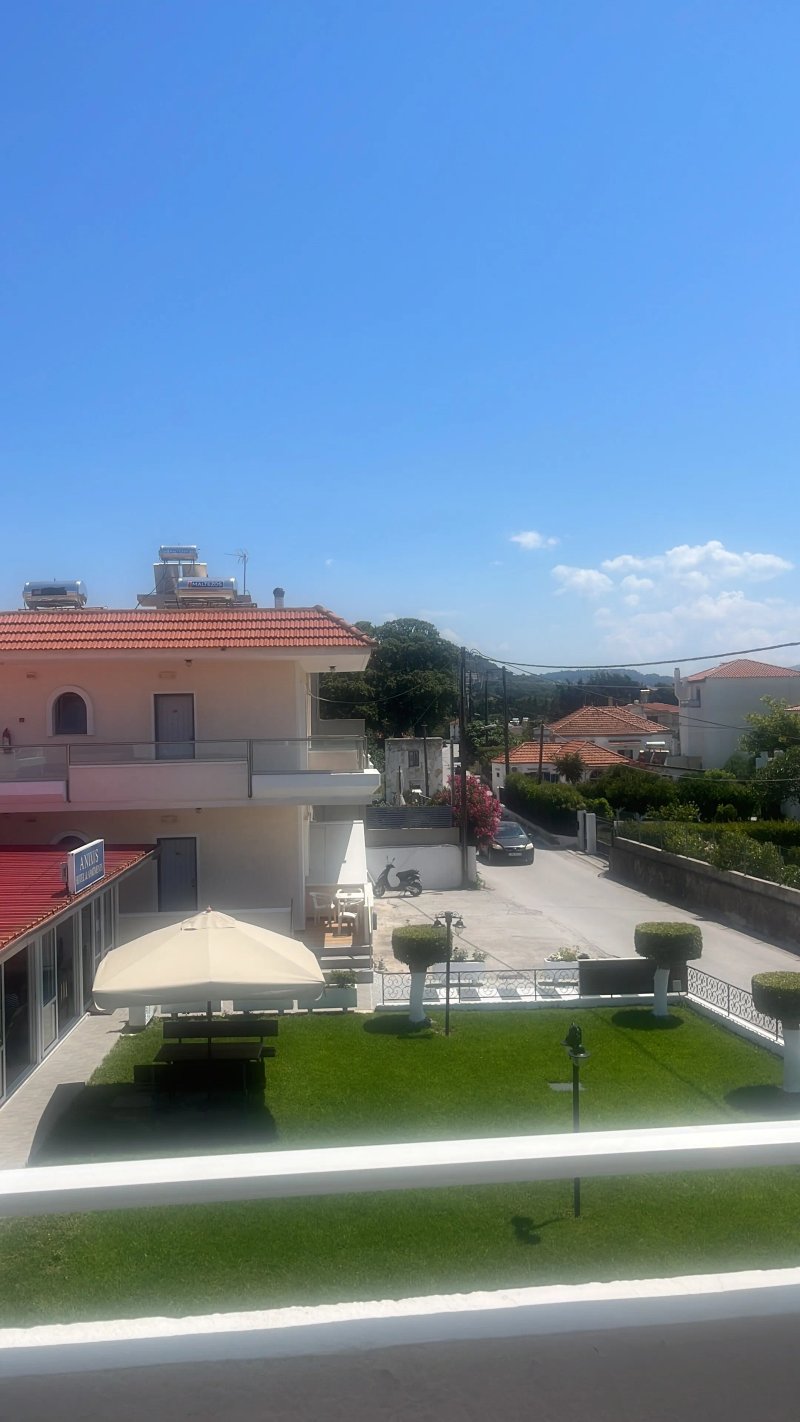 Anixis Apartments