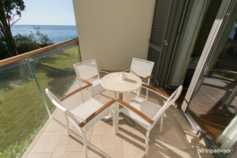 Isabella Island Miramare Suites & Villas