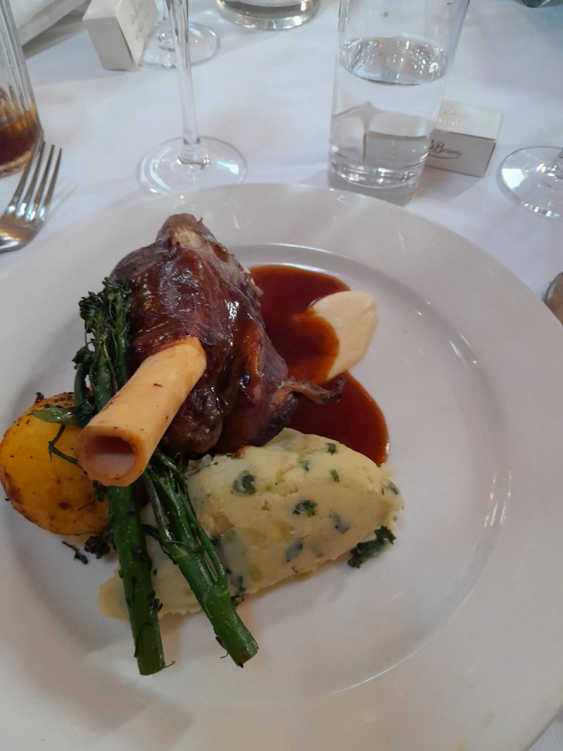 Fallons Restaurant & Bar