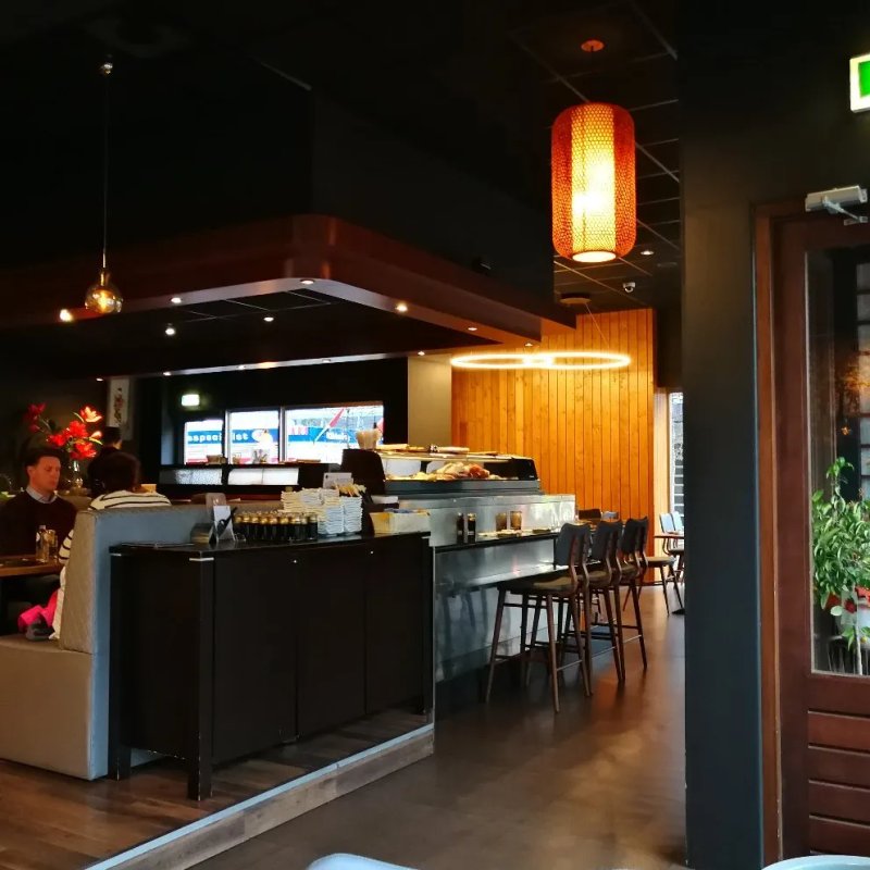 Momiji Sushi
