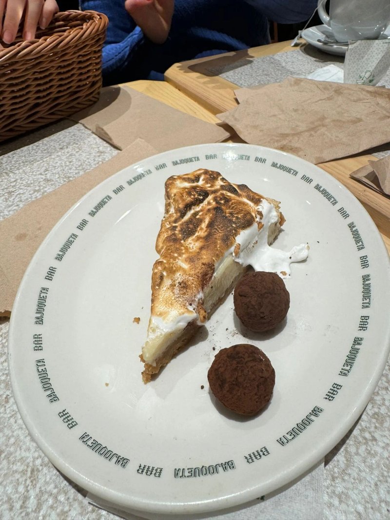 Bajoqueta Bar