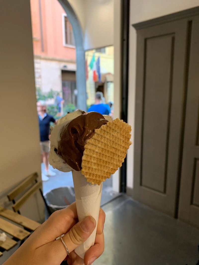 La Strega Nocciola Gelateria Artigianale Firenze e Roma