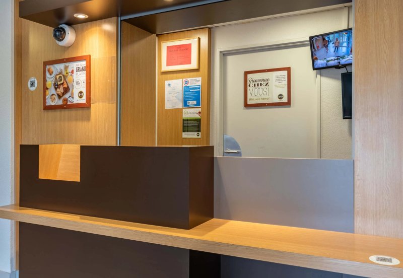B&B HOTEL Evreux