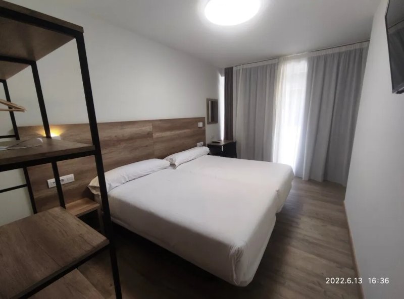 Adeko Hotel