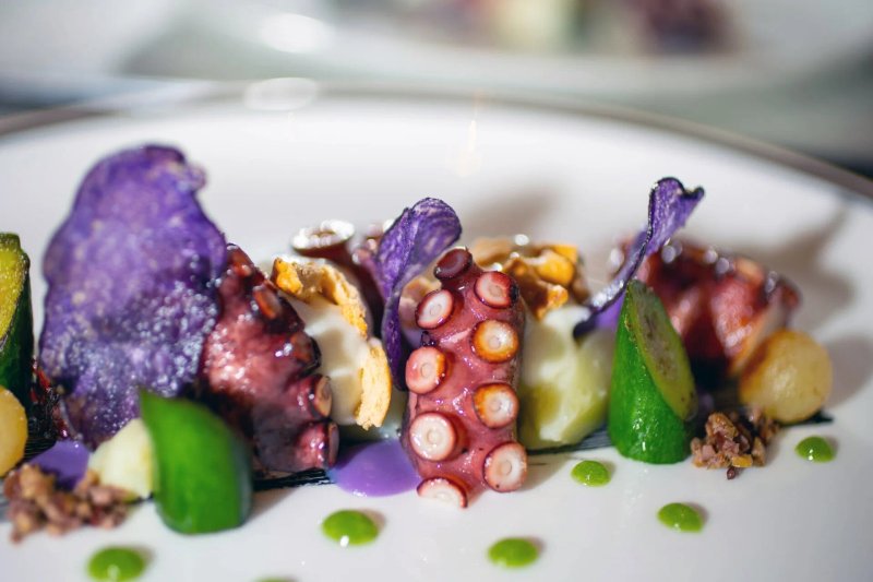 Lumen Cocktails & Cuisine