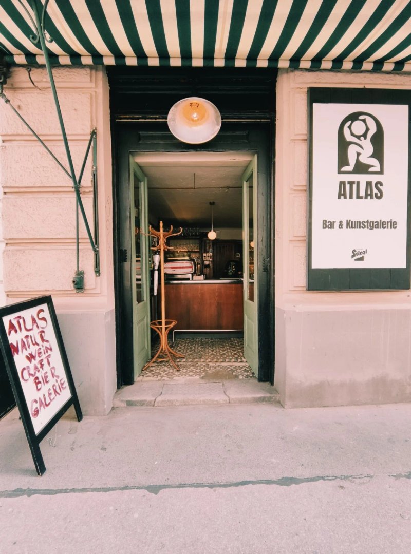 ATLAS Bar & Kunstgalerie