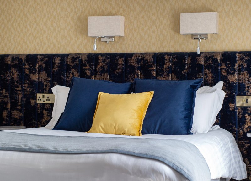 Woodenbridge Hotel & Lodge