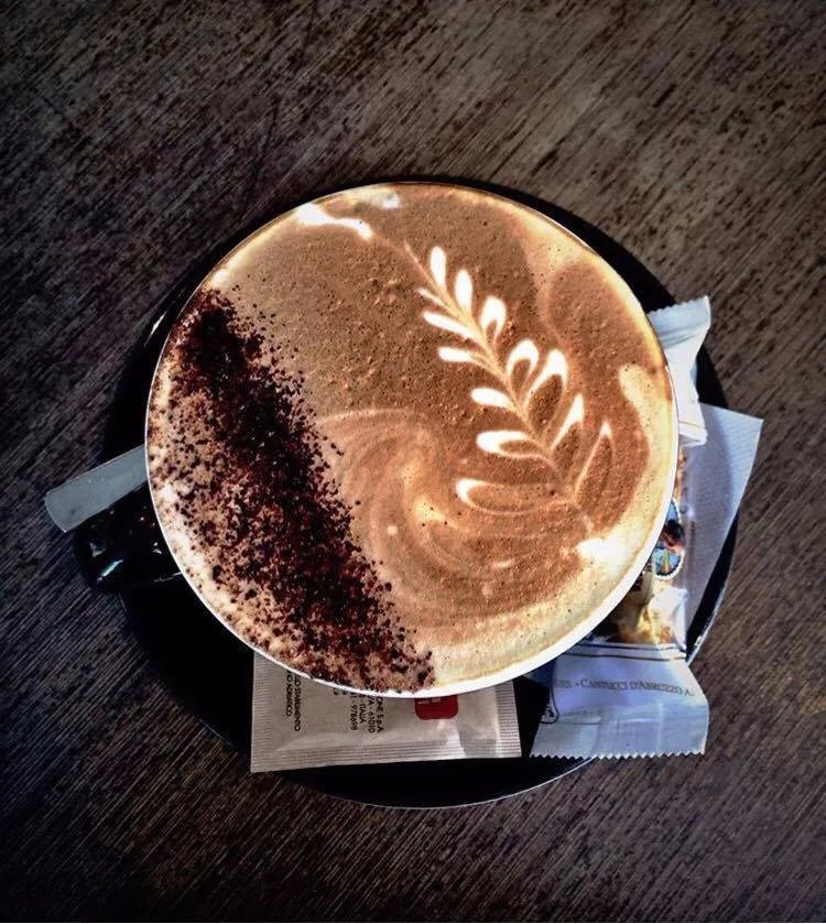 Apropos - Cafe & Restaurant
