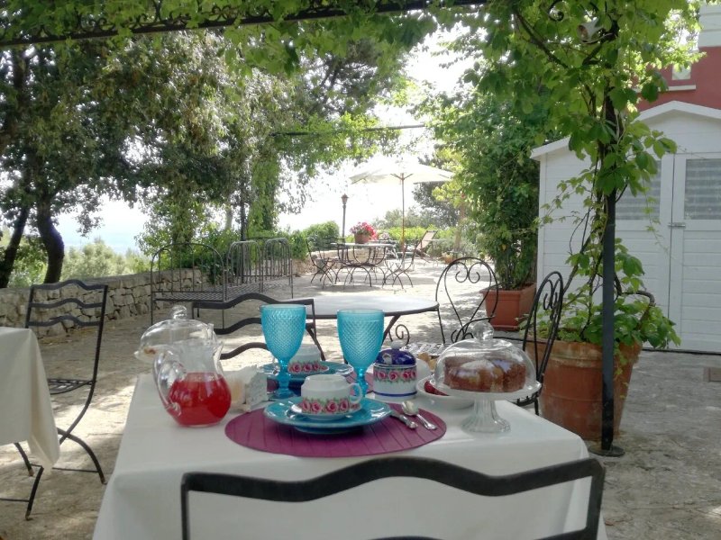 Villa Elena B&B